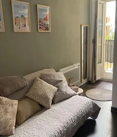 Studette Intimiste *